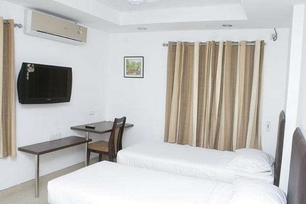 Chennai_Business_School